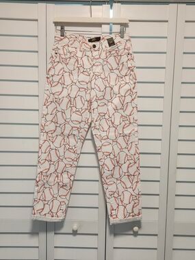 Baseball Print White Cropped Pants